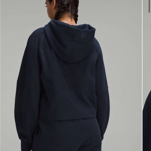 Lululemon Scuba Oversized Hoodie
True Navy - Picture 3 of 5